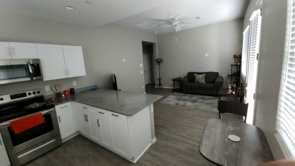1 BR in Glendale