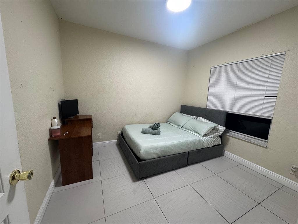 1 BR in Pompano Beach