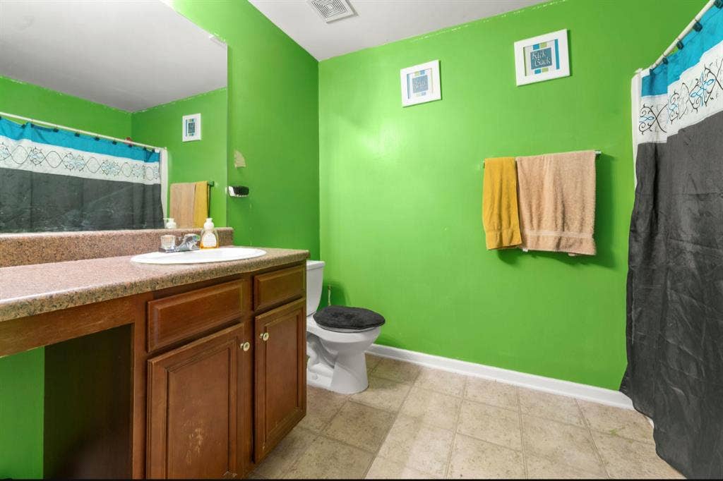 1 BR in College Park