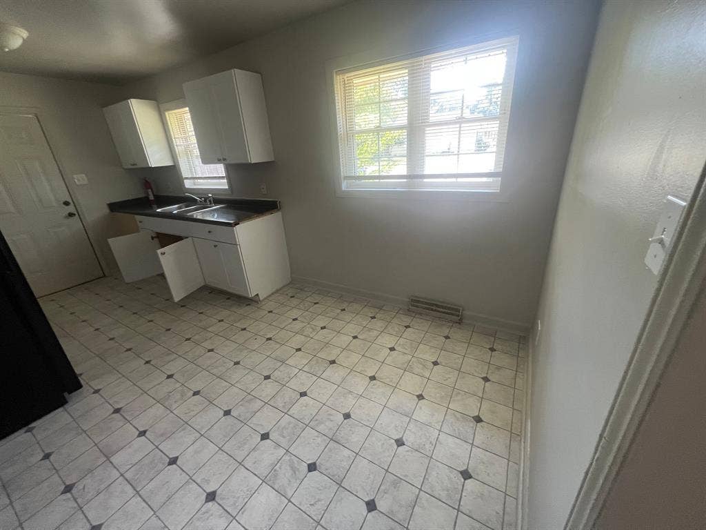 3 BR in Greensboro