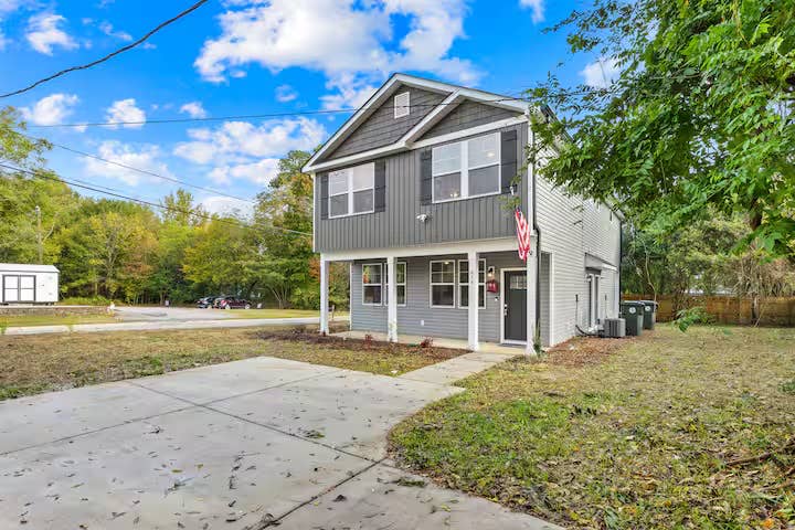 3 BR in Clover