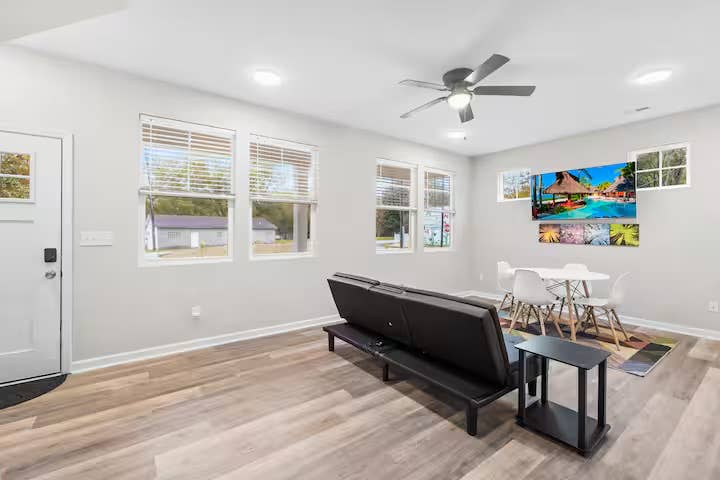 3 BR in Clover