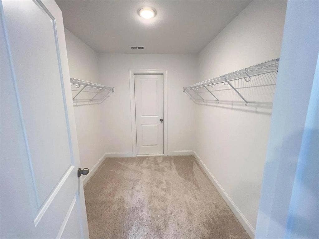 3 BR in Apex