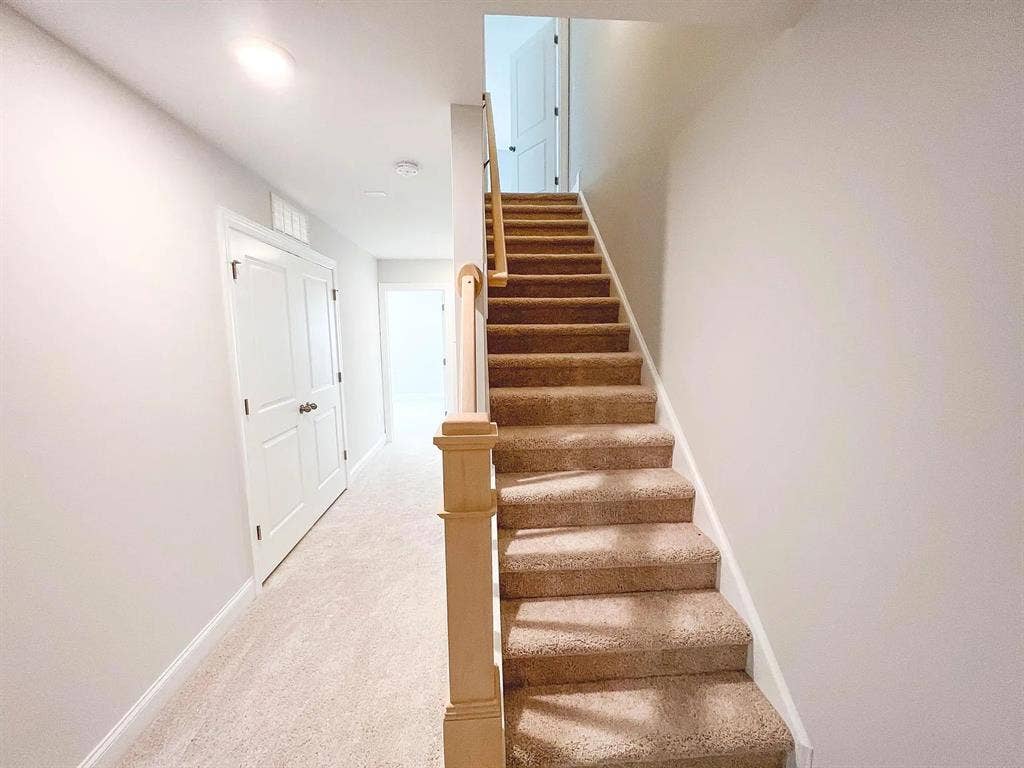 3 BR in Apex