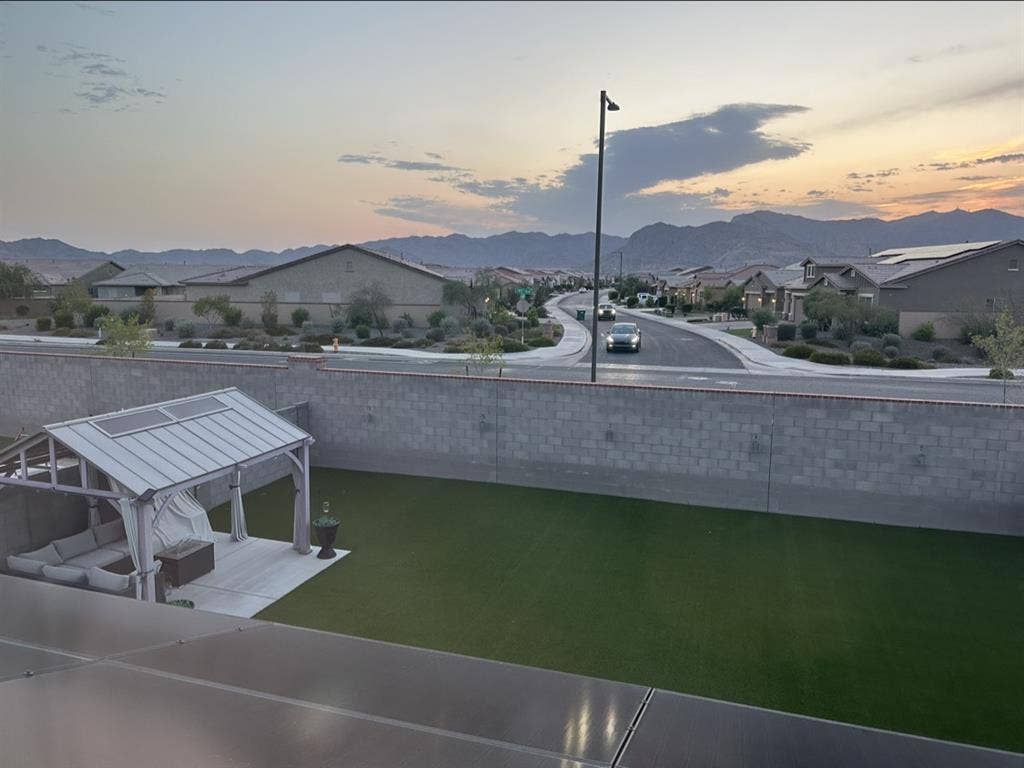 Bedroom bathroom and loft Jan