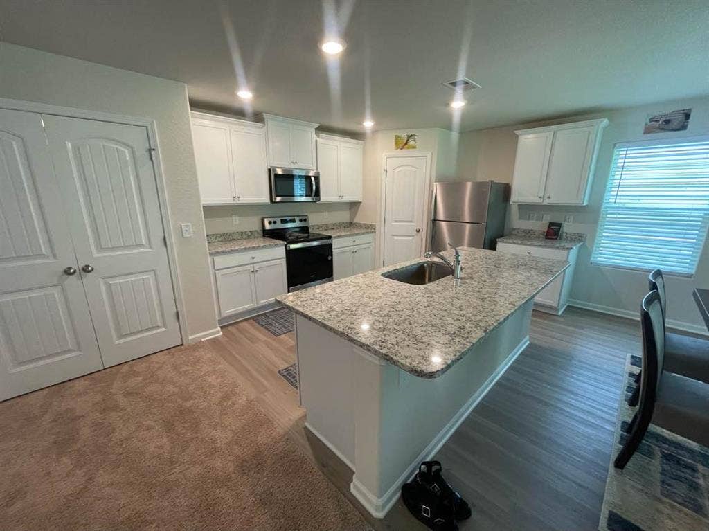 4 BR in Charlotte