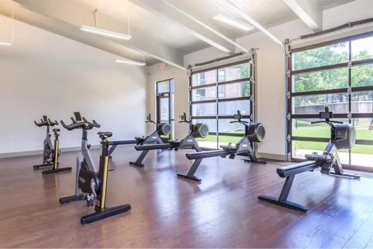 Calm Space, Great Location