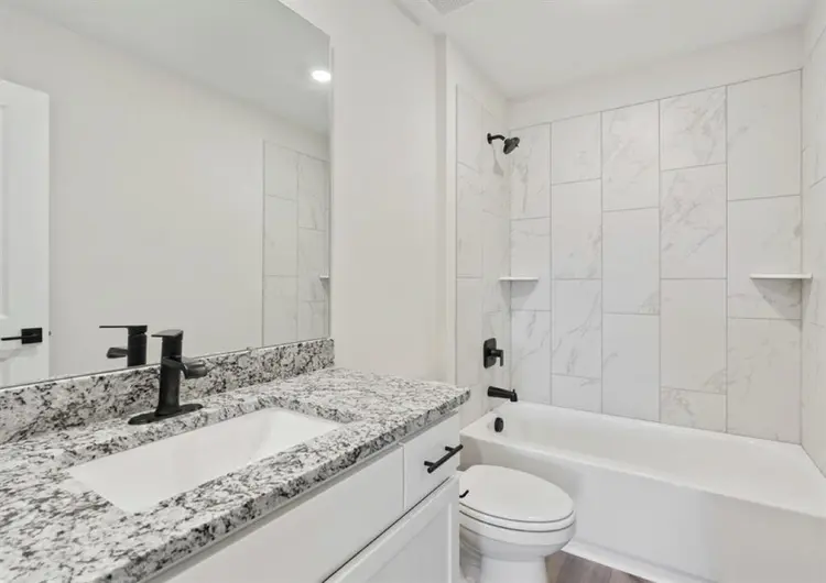 2 Rooms Avail., Free Uti/Wifi