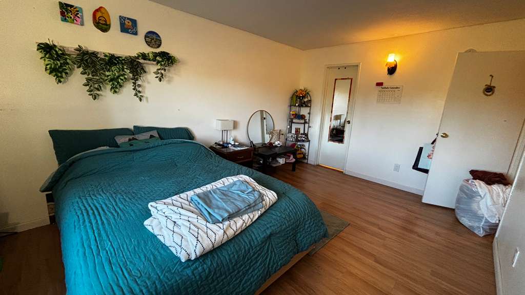 subleasing the master bedroom