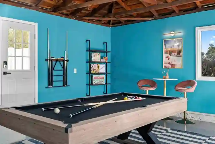 Furnished Room. Fully Renovated