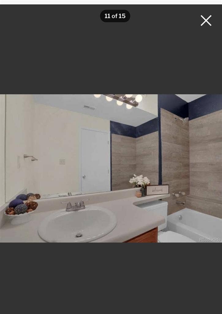 Cozy  Condo with Pikes Peak View