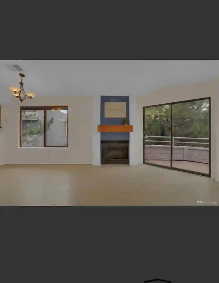 Cozy Condo with Pikes Peak View