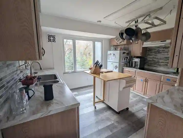 Private Room in Wilkinsburg Ranch