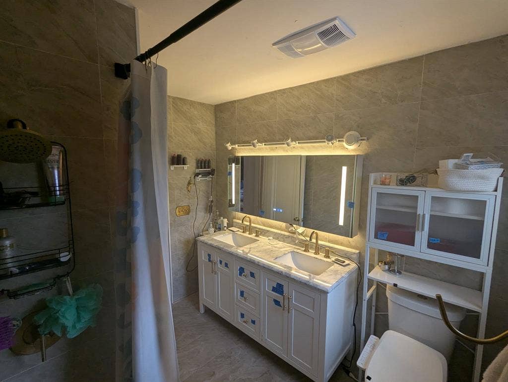 Private Room in Wilkinsburg Ranch