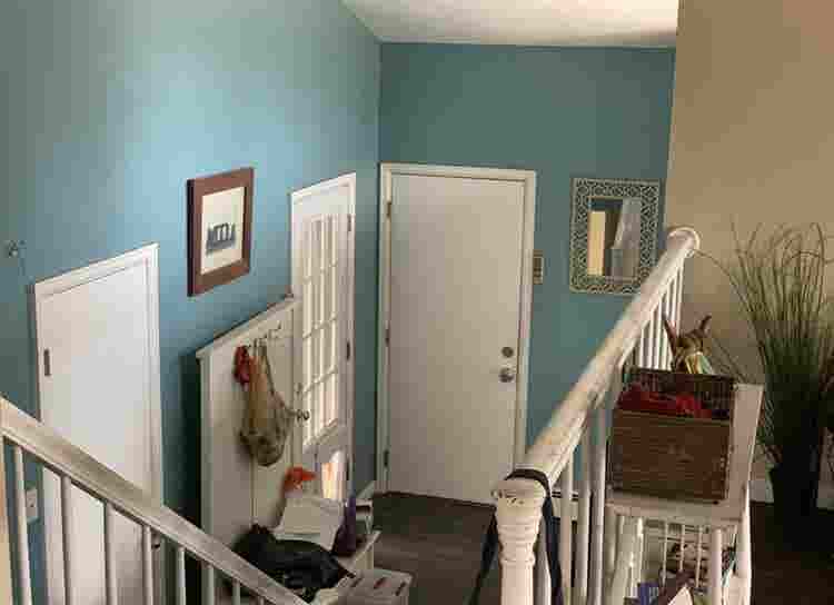 Looking for roommate