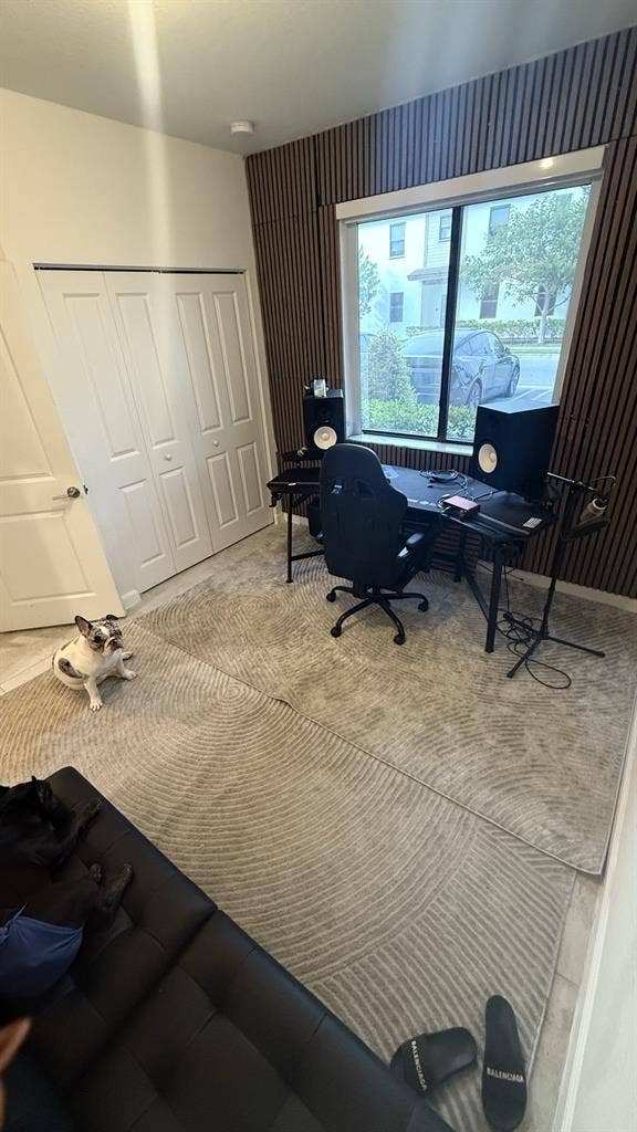 Private Room w/ Private Bathroom