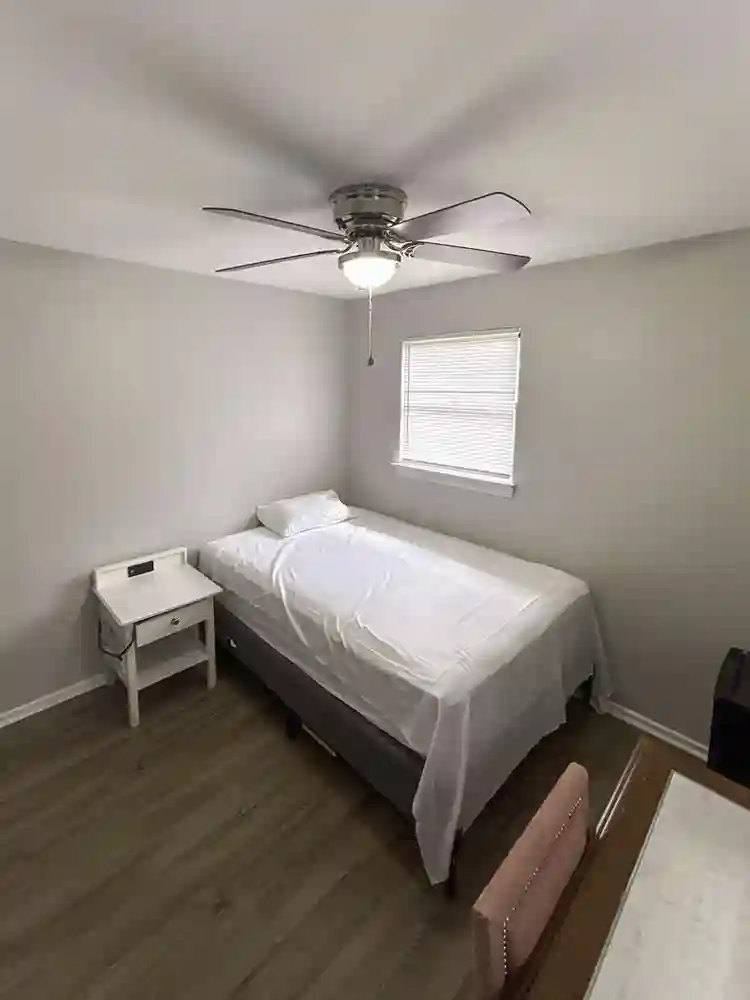 2 BR in Orlando