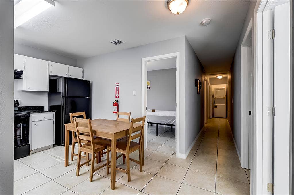 6 BR in Tampa