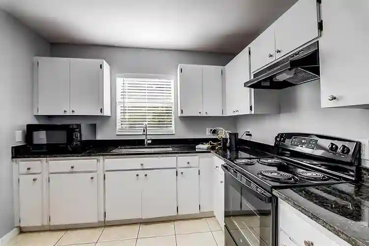 6 BR in Tampa