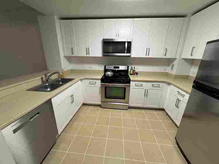 Newport Furnished Room – All Incl!