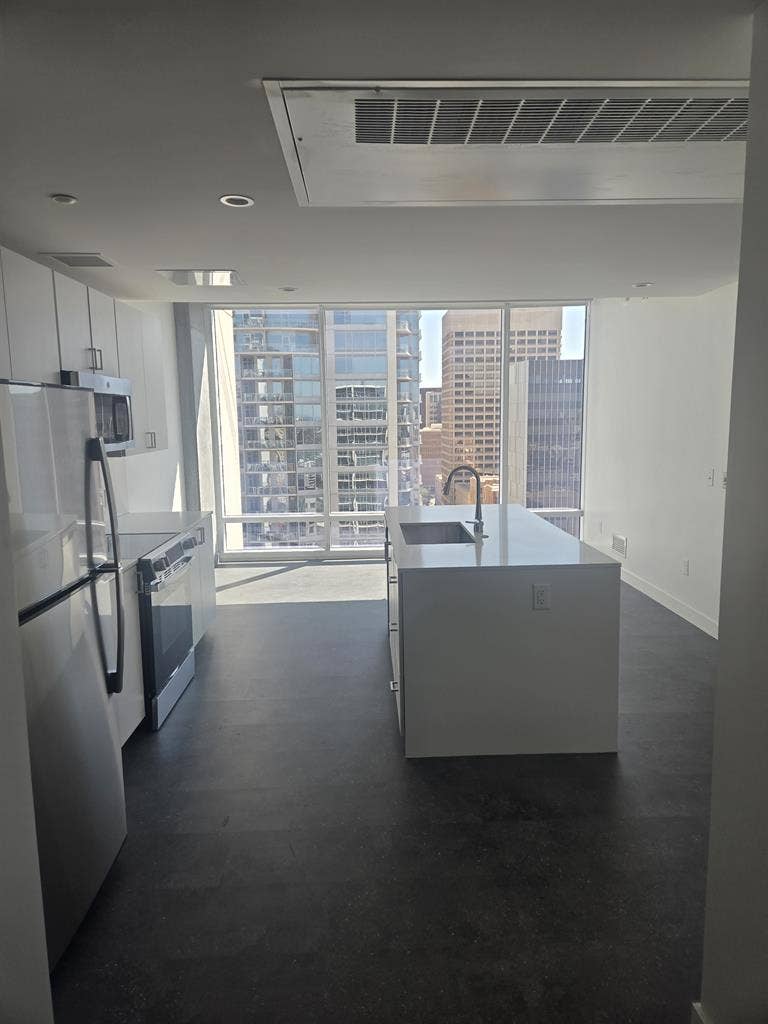 Downtown phoenix high-rise