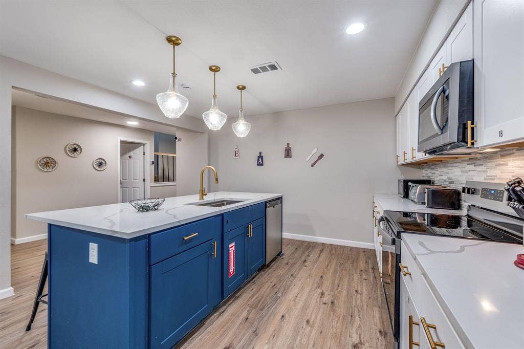 11 BR in Dallas
