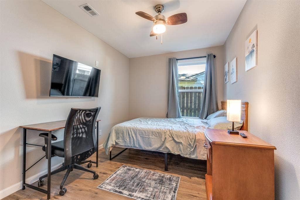 11 BR in Dallas