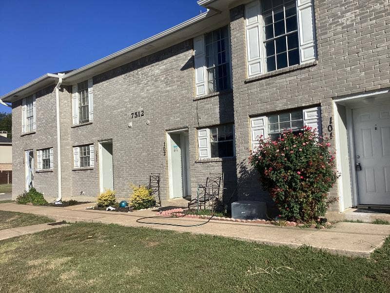 2 BR in Fort Worth