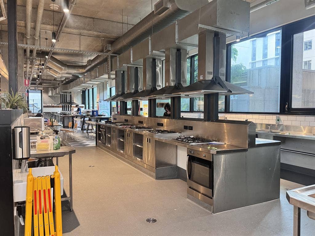 TRANSFER LEASE – MOVE IN DEC