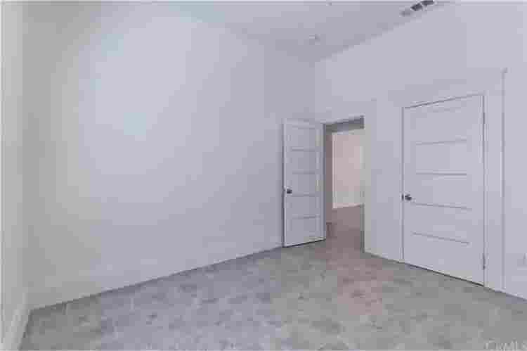 2 PRIVATE ROOMS FOR RENT