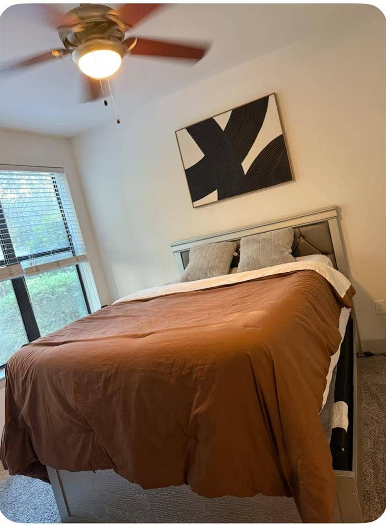 Private room and private bathroom