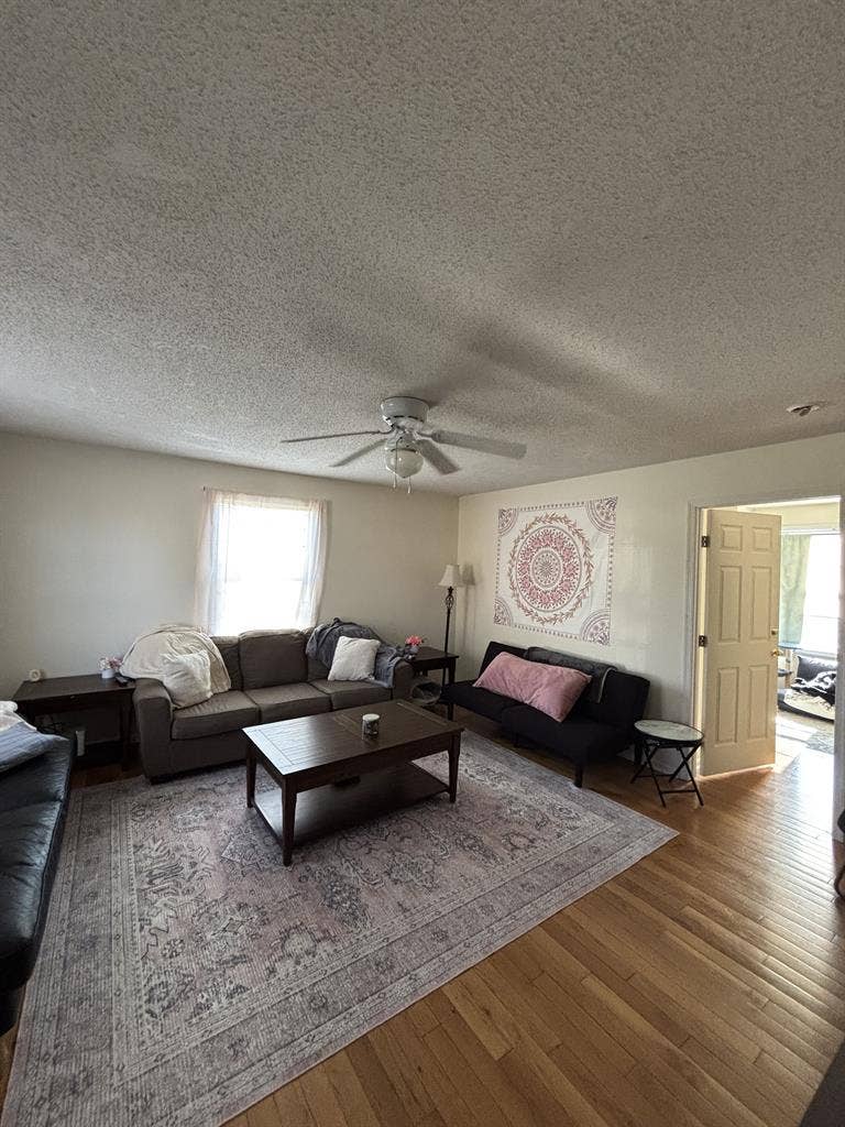 Subleasing Room Dec/Jan–July!