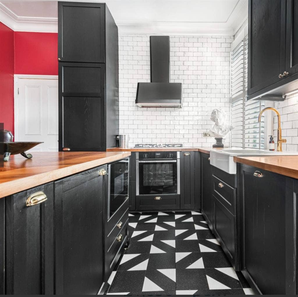 Nicely furnished room Muswell Hill