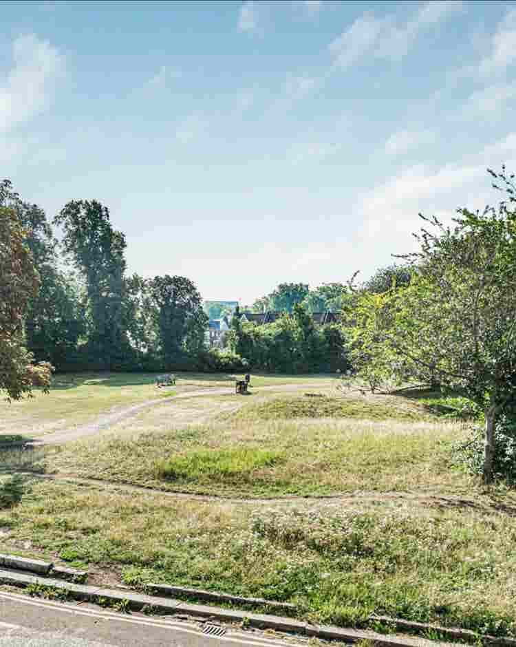 Nicely furnished room Muswell Hill