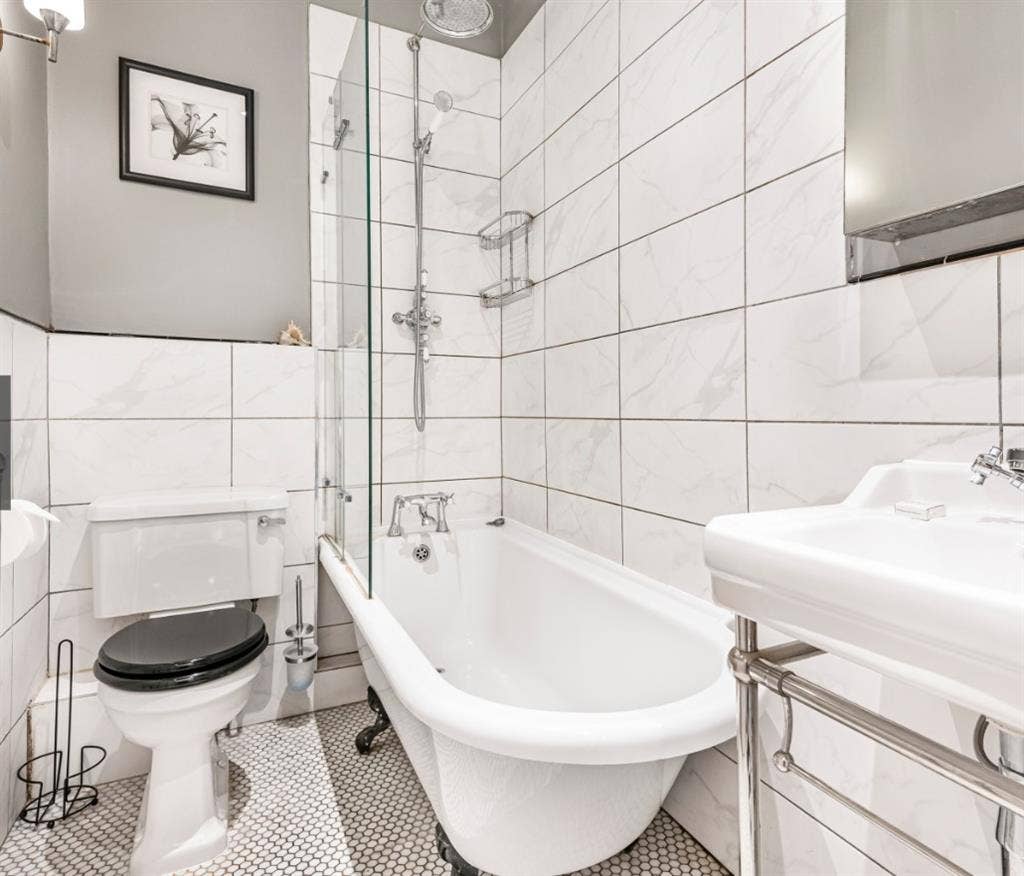 Nicely furnished room Muswell Hill