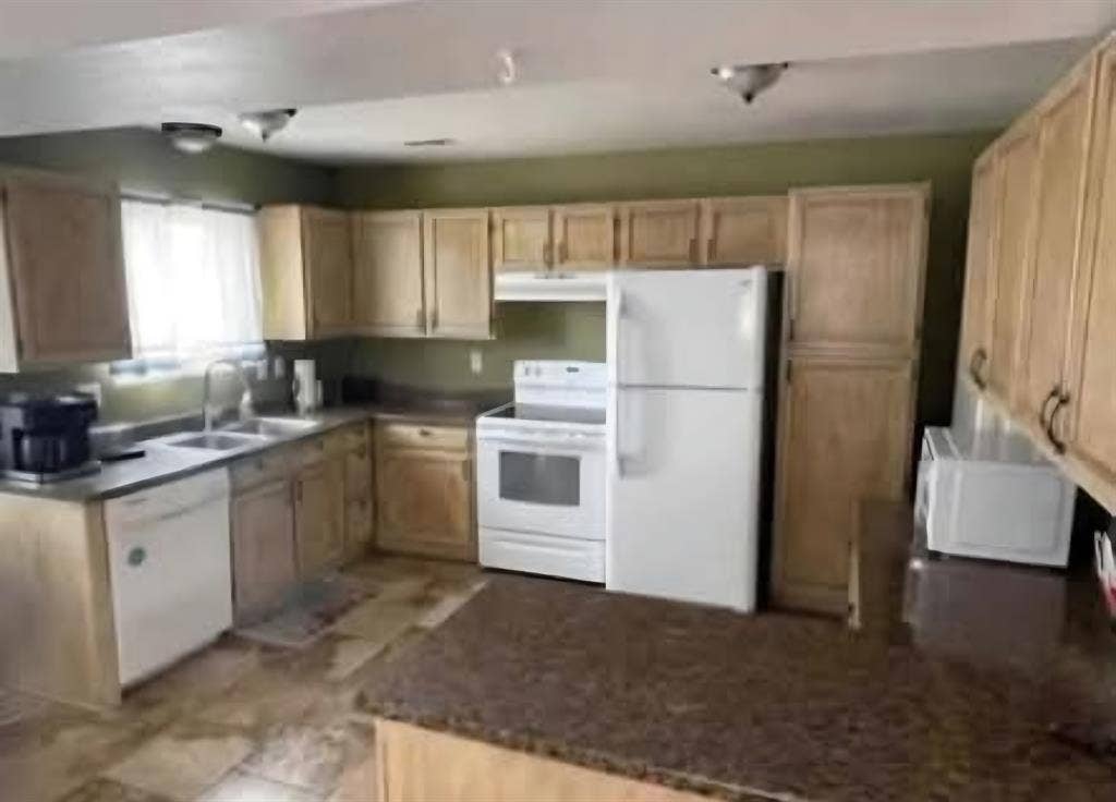 Includes utilities and wifi!!