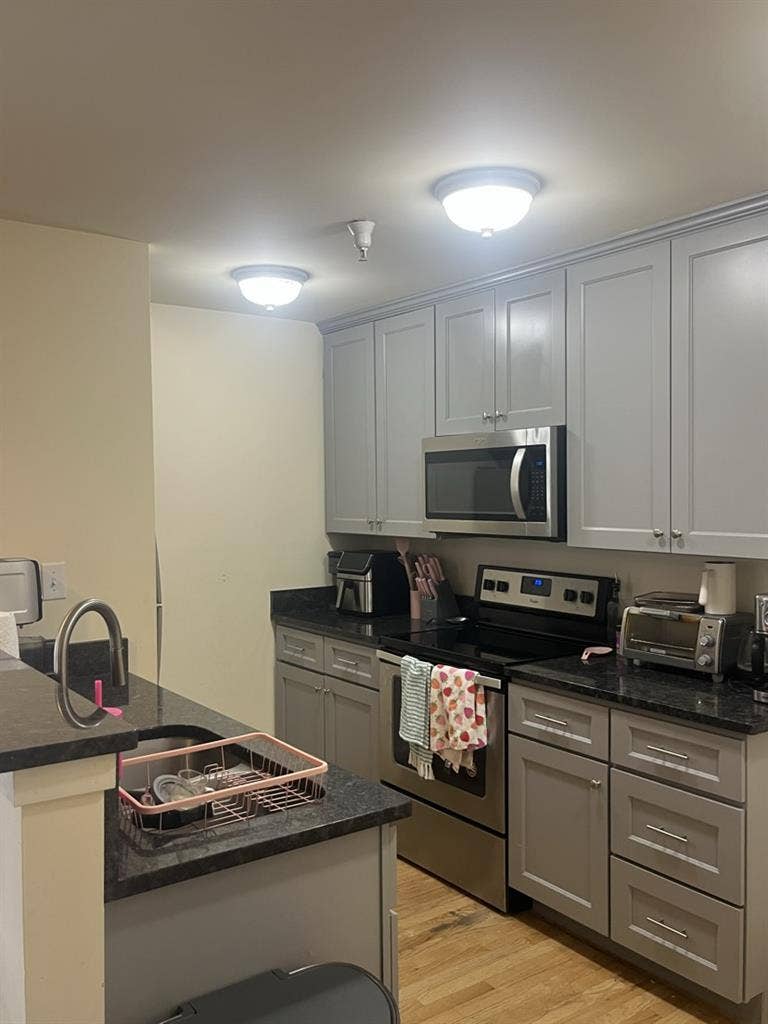 Spring ‘ UVA Sublet!