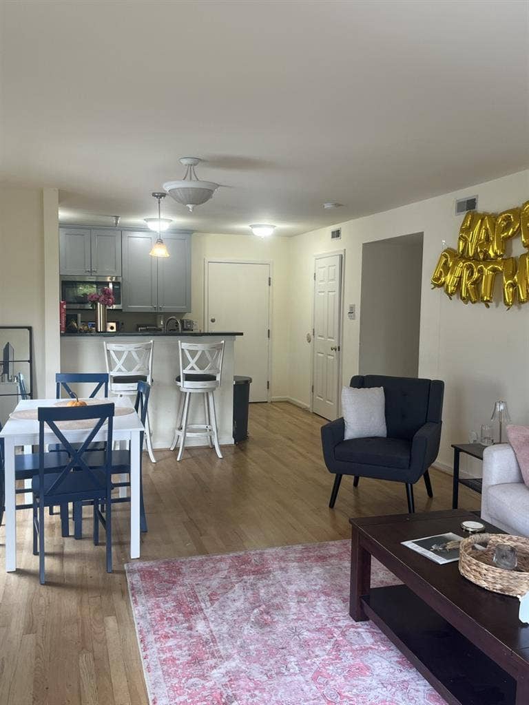 Spring ‘ UVA Sublet!