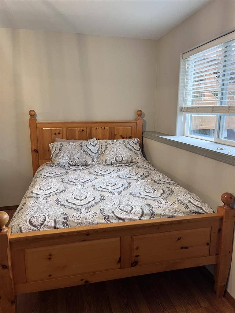 Country living close to town!