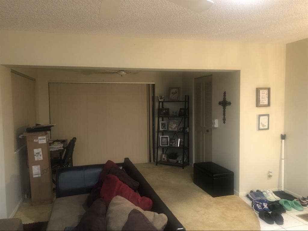 Room for rent in Greenacres