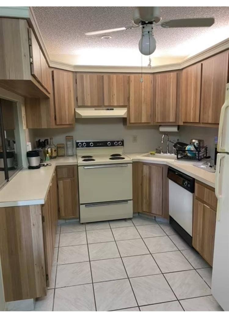 Room for rent in Greenacres