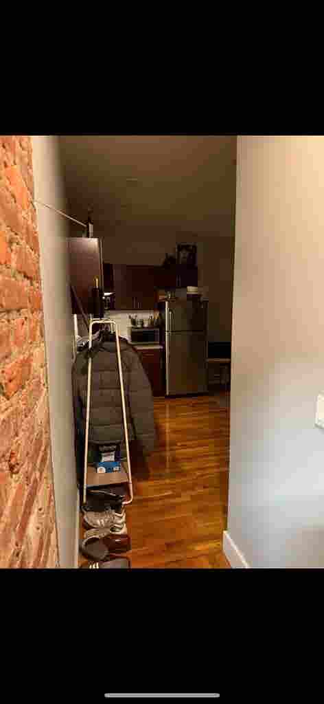 Large room in Crown Heights !!!