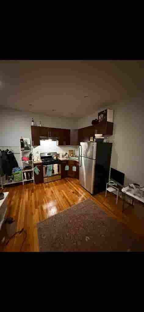 Large room in Crown Heights !!!