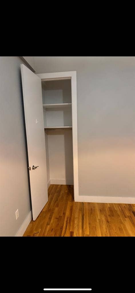 Large room in Crown Heights !!!