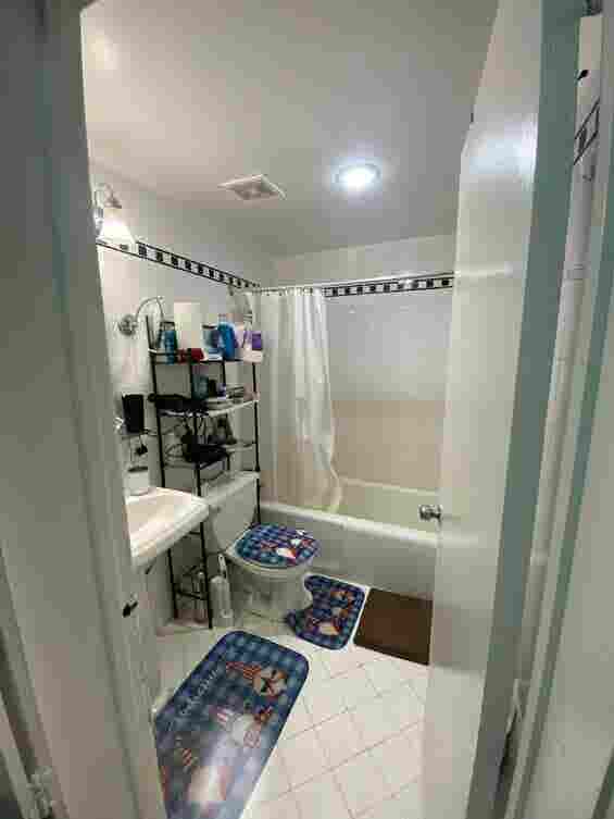 😍Great Deal in Midtown South😍