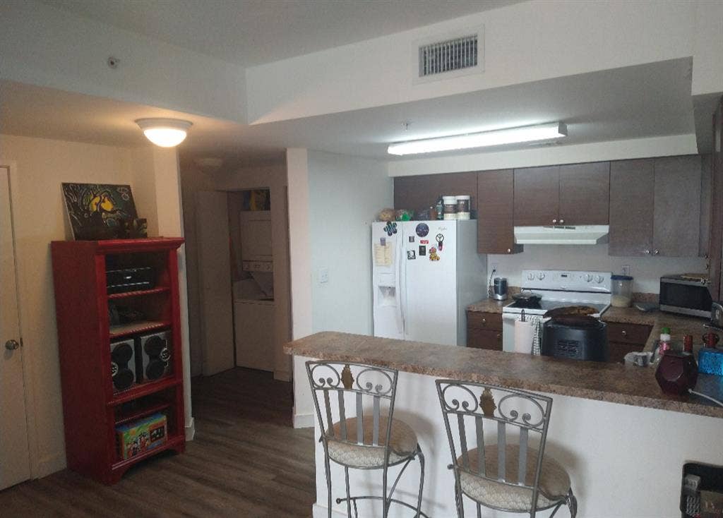 Room for rent w/ bathroom