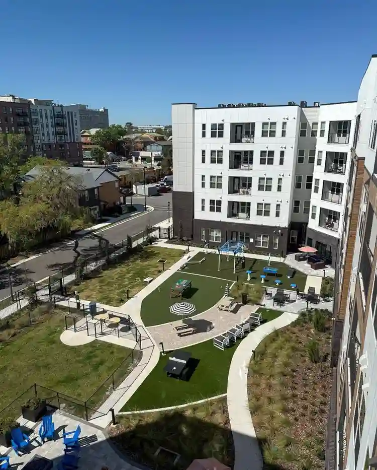 SUBLEASING A ROOM IN !