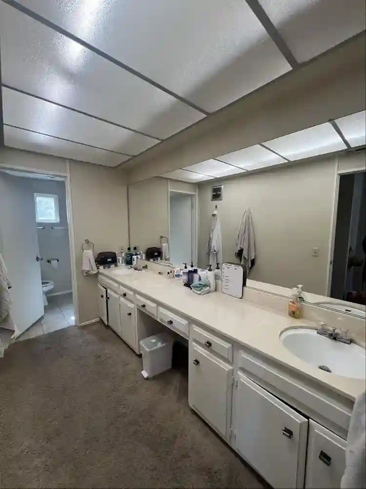 Seeking roommate in Fullerton house