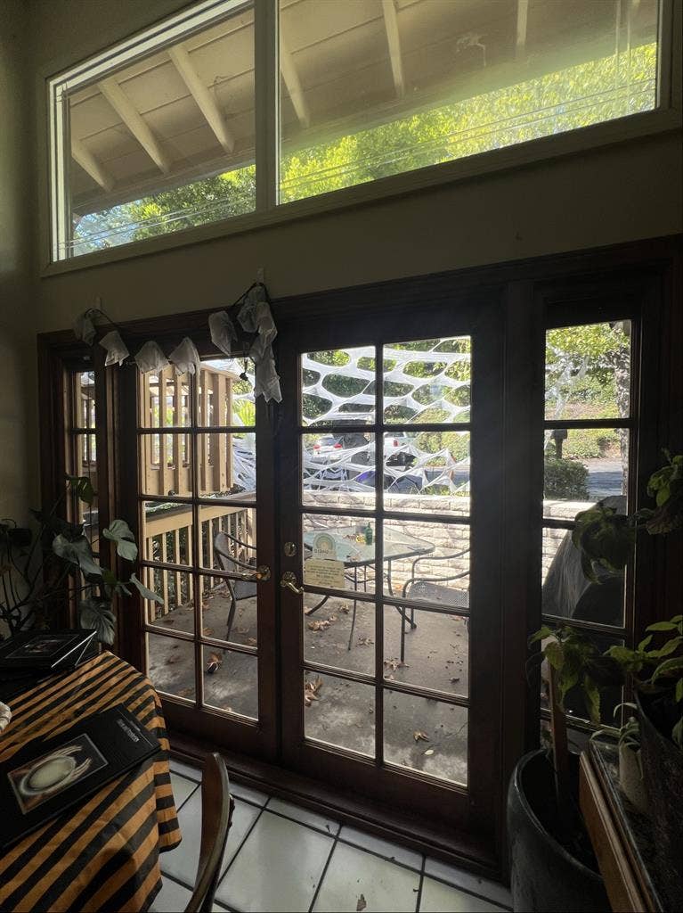 Seeking roommate in Fullerton house