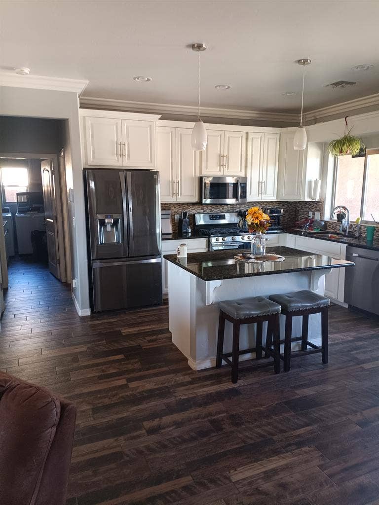 Room for rent in nice neighborhood